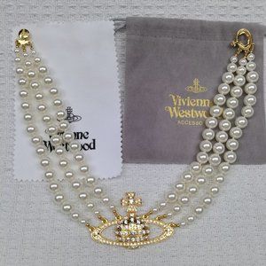 Brand New Vivienne Westwood Gold triple pearl necklace